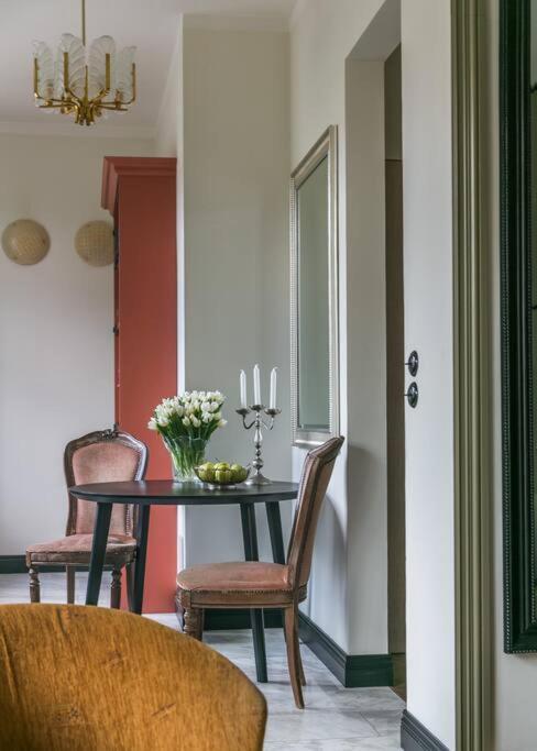 Dark Blue Apartment Warschau Exterior foto